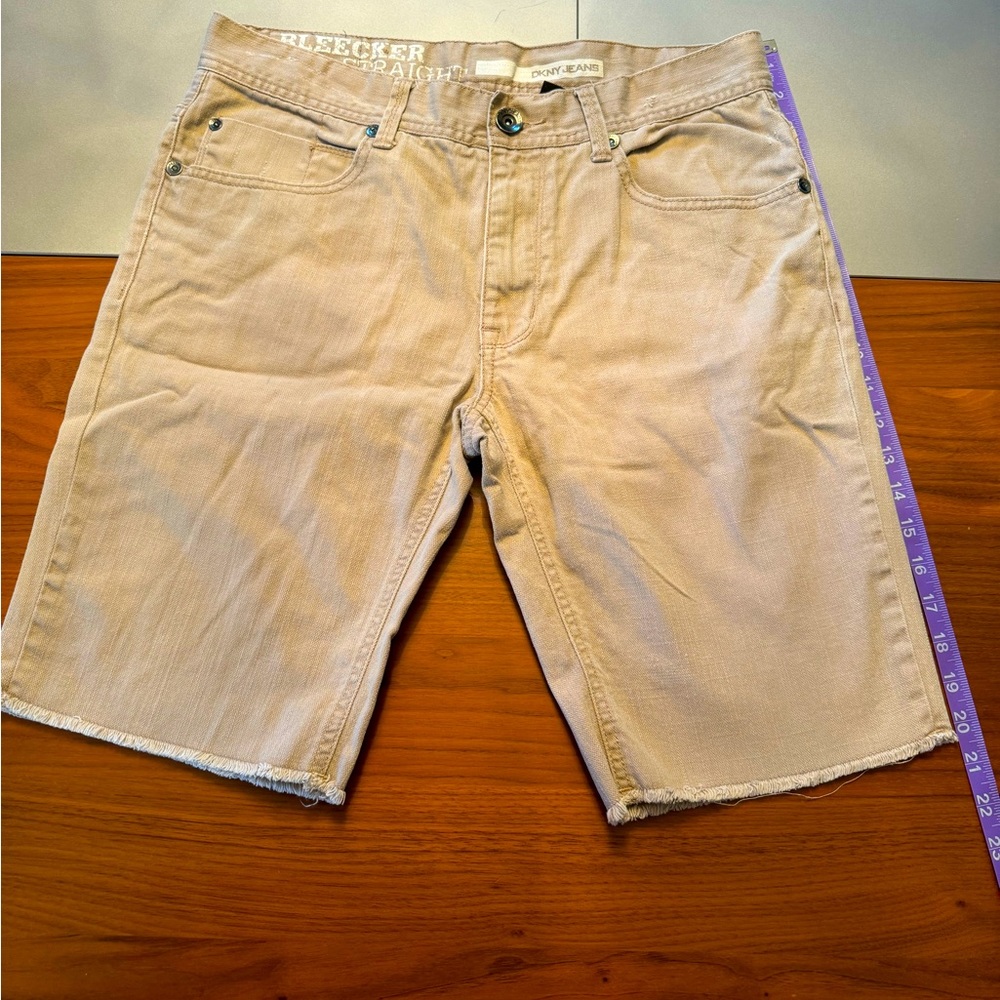 DKNY Beige denim shorts Size 32 men’s